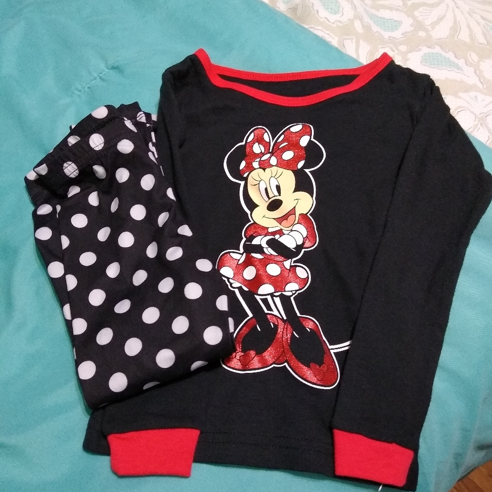 5/$10🔥Minnie Mouse pajamas!!